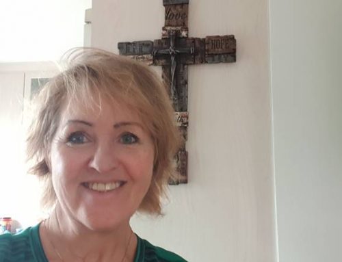 Sr. Bryndís þjónar í Landakirkju